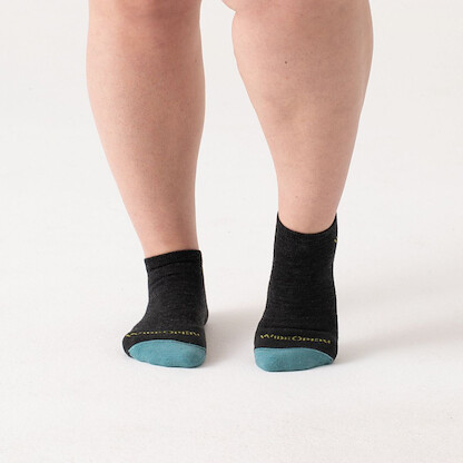 WIDE OPEN SOCKS Women’s Solid Cushioned No Show Sock Charcoal - 9500-CHARCOAL