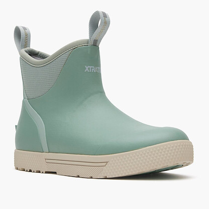 XTRATUF Women's Wheelhouse Ankle Deck Boot Iceberg - XWW300
