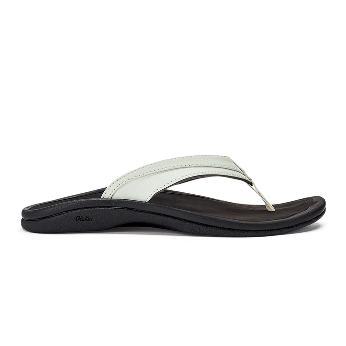 OluKai Women's Ohana Flip White/Black - 20110-4R40