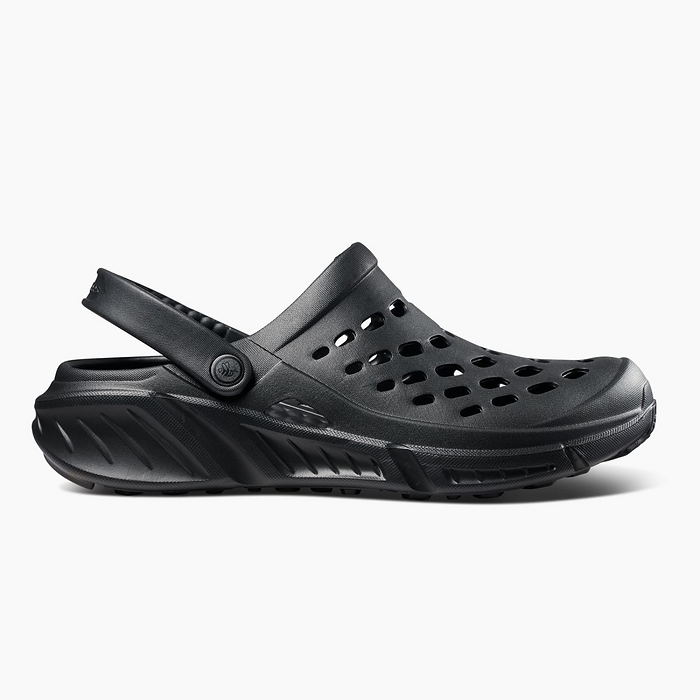 Joybees Men's Trekking Clog Solid Black - UAATC.BLK