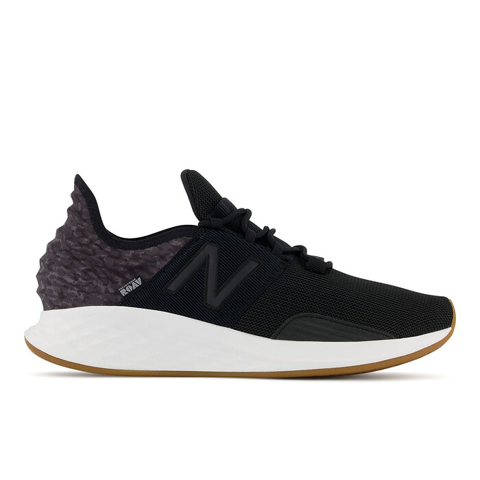 New Balance Men's Fresh Foam Roav v1 Sneaker Black - MROAVPB1
